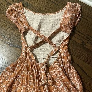 Free People floral midi dress with open back!